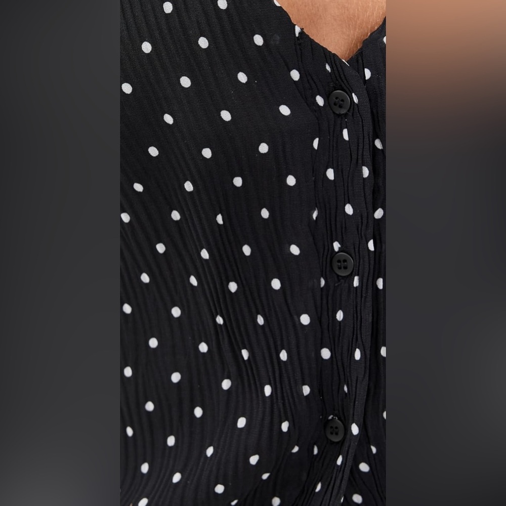 30% OFF Lioness Black Polka Dot Halter Top, size Medium - Picture 3 of 4